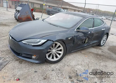 2017 Tesla Model S 100D/60D/75D/90D/P100D z USA, uszkodzony, nr VIN 5YJSA1E25HF176402